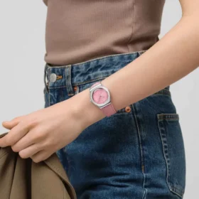 Promesa de pétalos rosas
