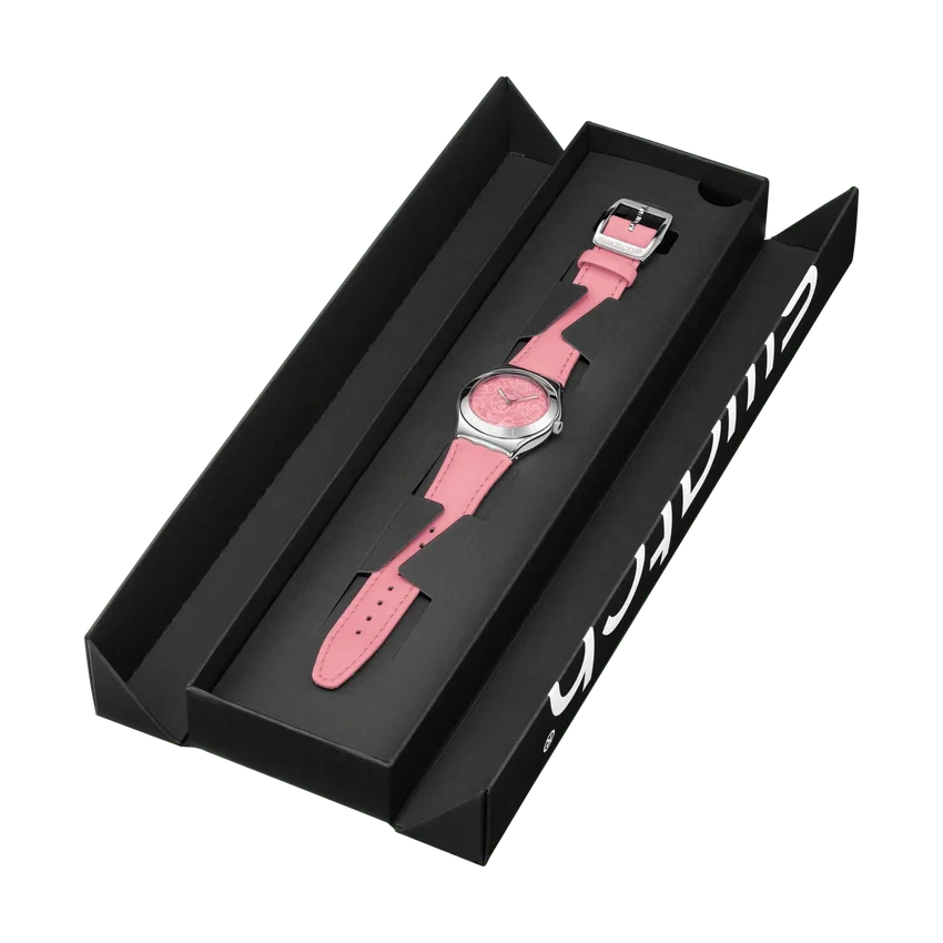 Promesa de pétalos rosas