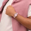 Promesa de pétalos rosas